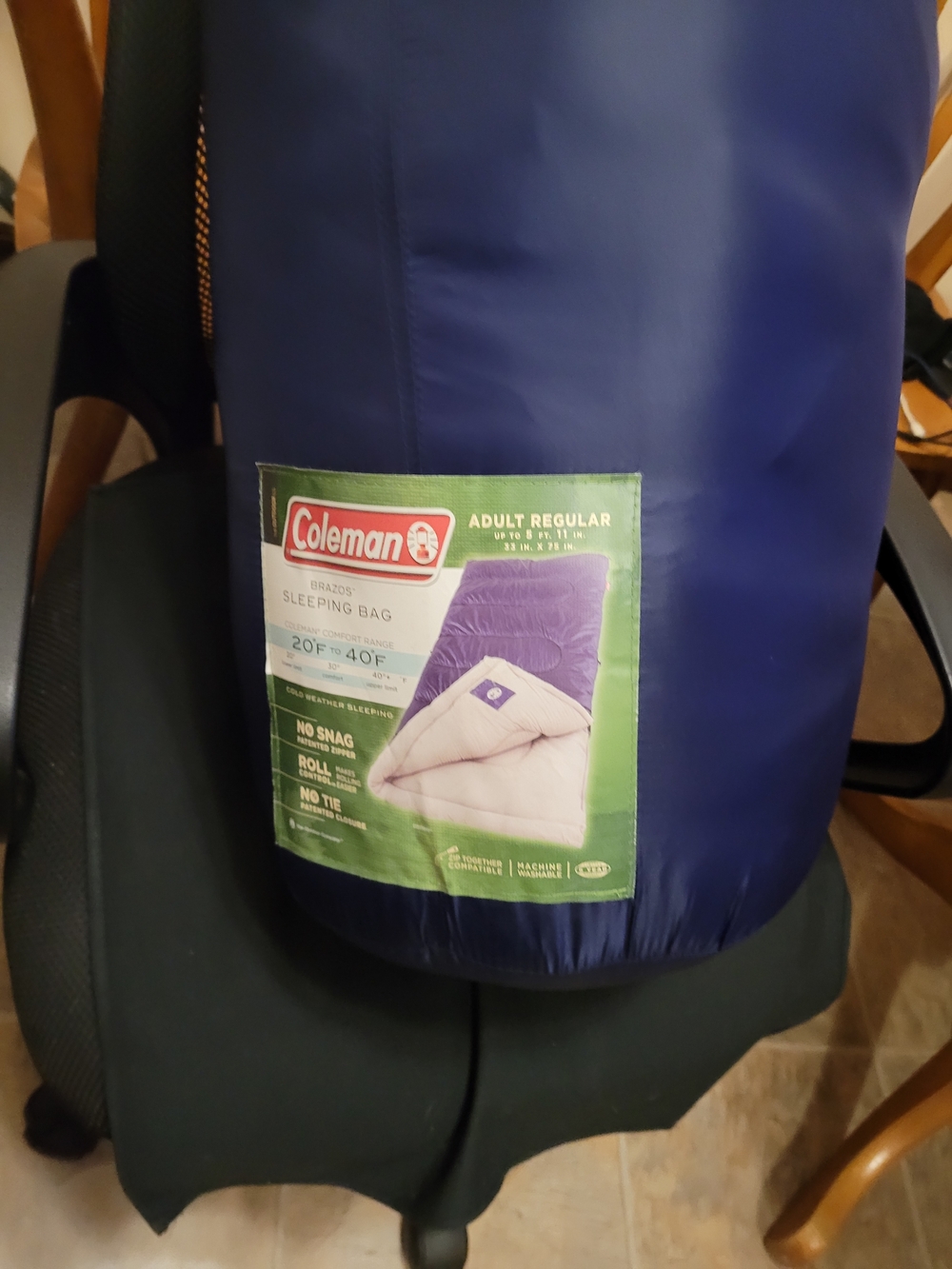 Coleman Brazos 20-40f. Navy Blue Adult Sleeping Bag in Carry Sack.
